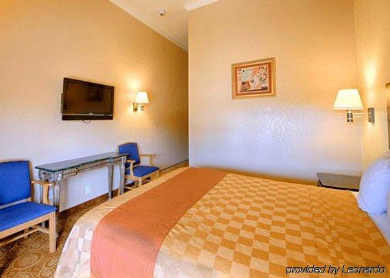 Hotel Econo & Downtown Fallbrook